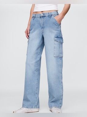 GAP Women's Mid Rise '90s Loose Cargo Jeans- US 27R